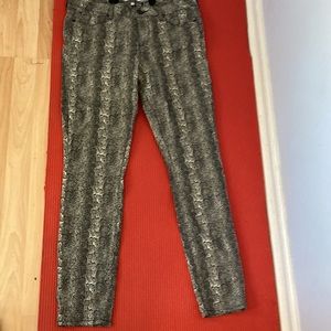 Paige Verdugo ultra skinny- ALTERED